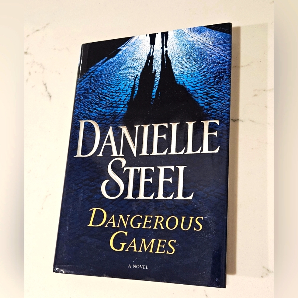 BOGO Dangerous Games: A Novel Danielle Steel Hardcover Book Romance